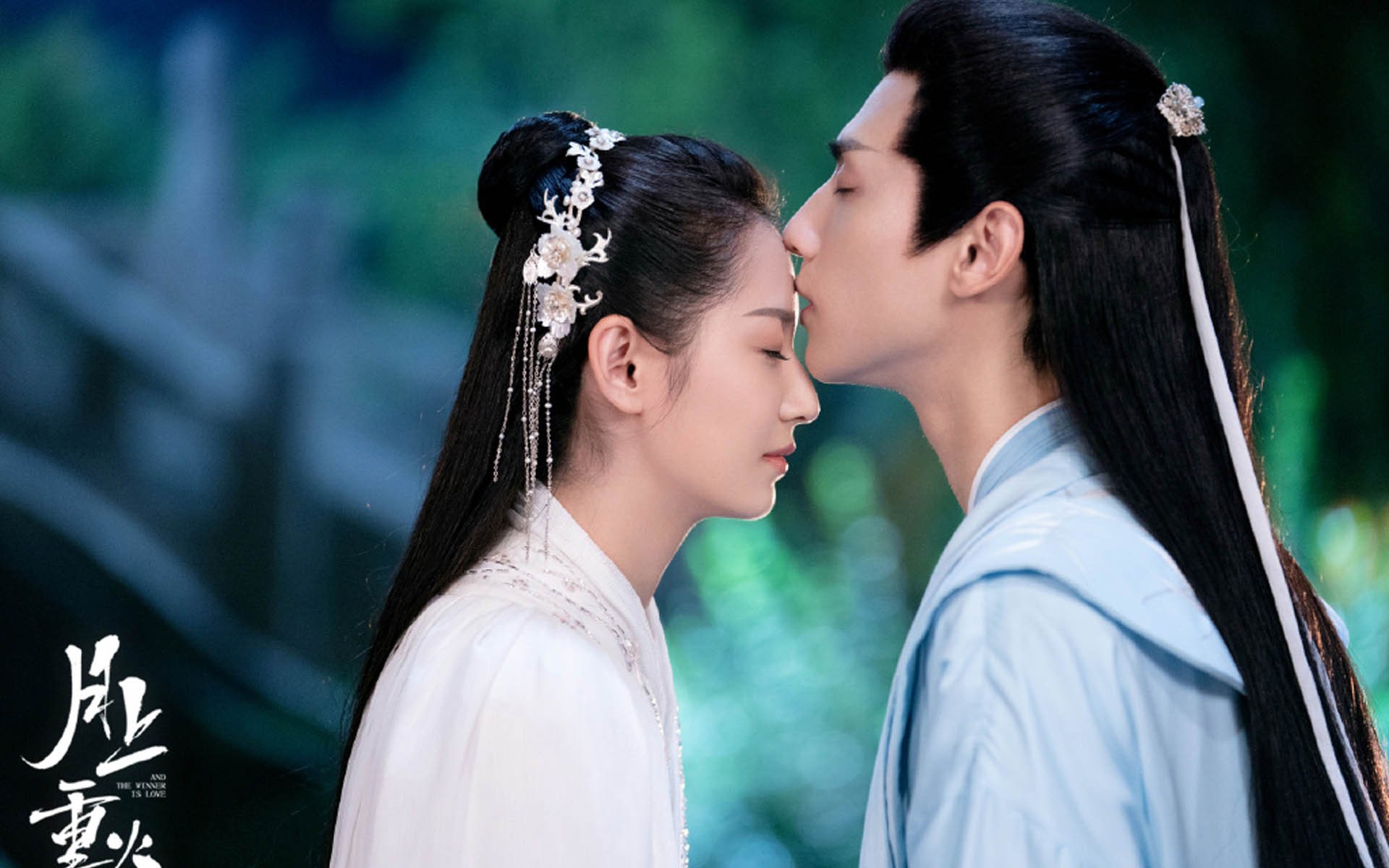 比赛视觉包装设计融合数字艺术元素，包装视觉传达设计包括文字色彩图形和版式设计